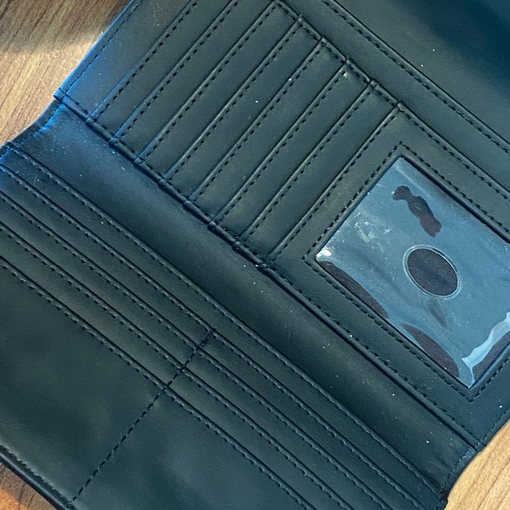 👻Guess Wallet - Picture 7 of 7